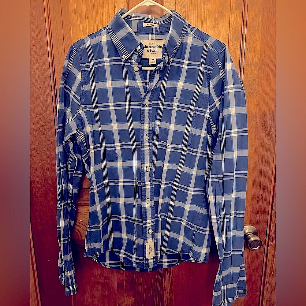 Abercrombie & Fitch Men's Blue Plaid Muscle Fit Button Down Shirt Medium